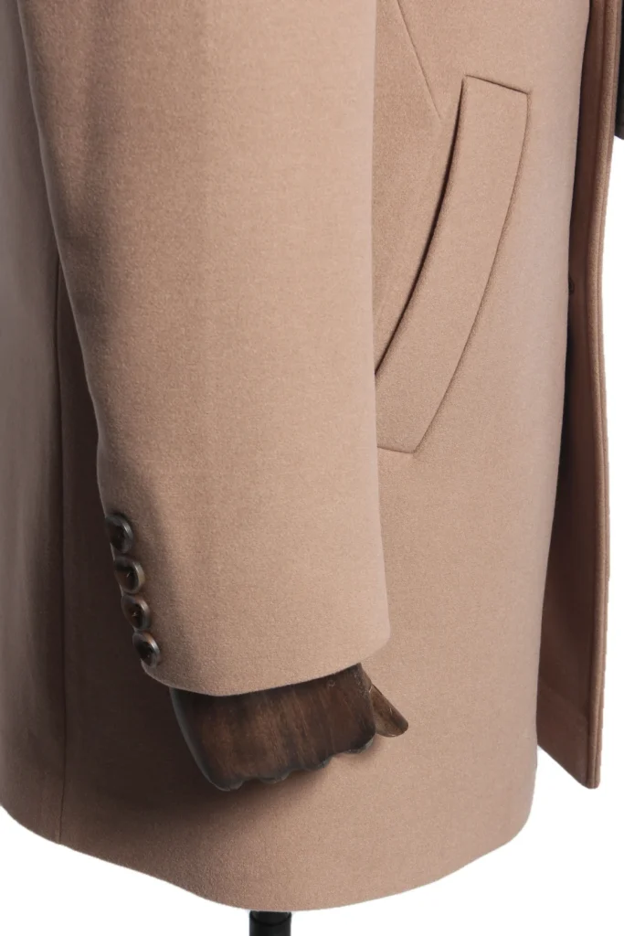 Мужское пальто "Джаред" коричневое, со стойкой,  slim fit