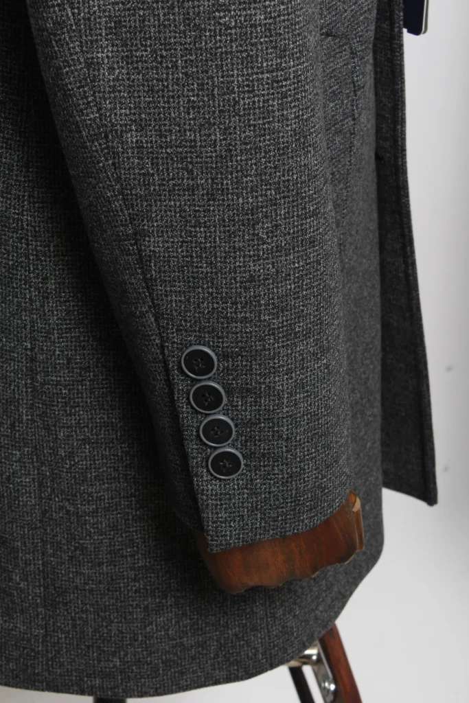 Мужское пальто "Кевинъ" серое со стойкой slim fit