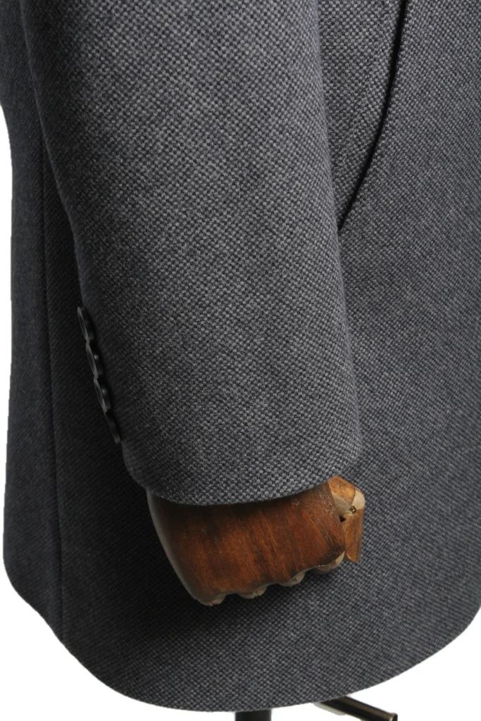 Мужское пальто "Монтора" серое, с манишкой, slim fit