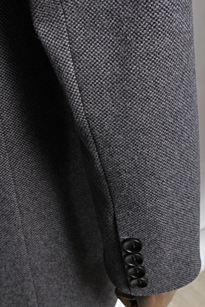 Мужское пальто "Монторо" серое с капюшоном slim fit