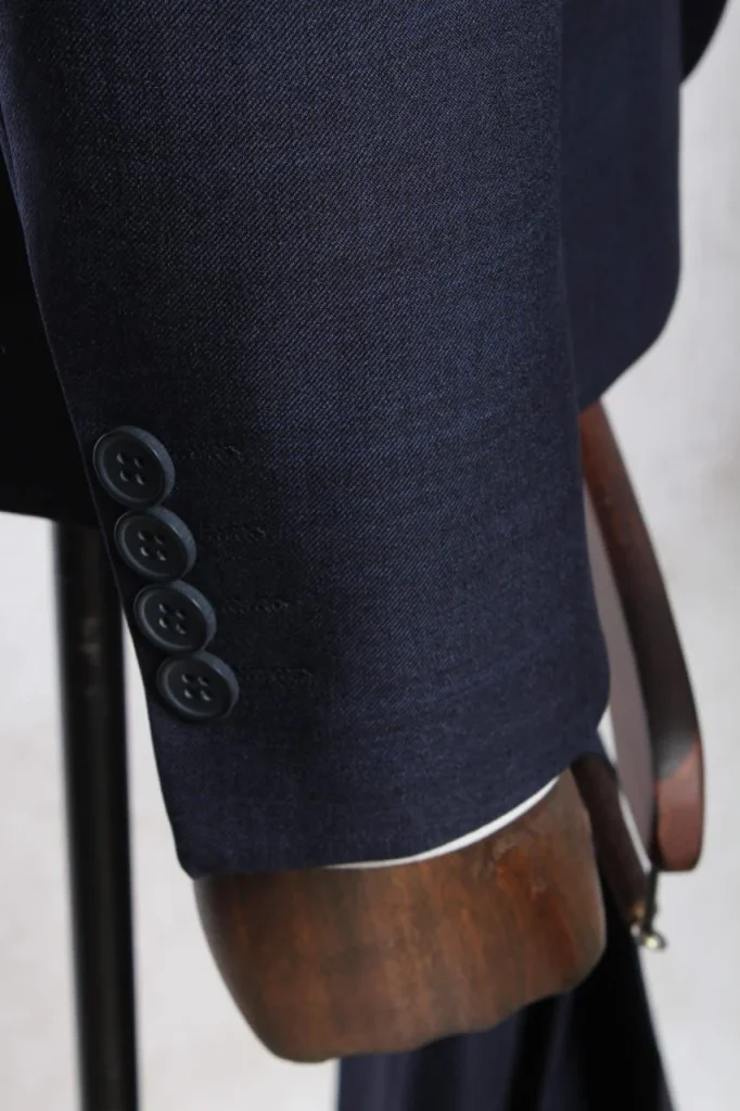 Мужской костюм "Корсо" синий тройка slim fit