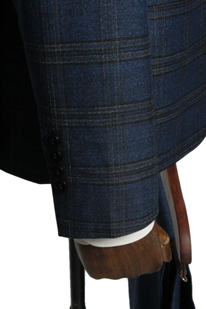 Мужской костюм "Саважь" синий тройка slim fit