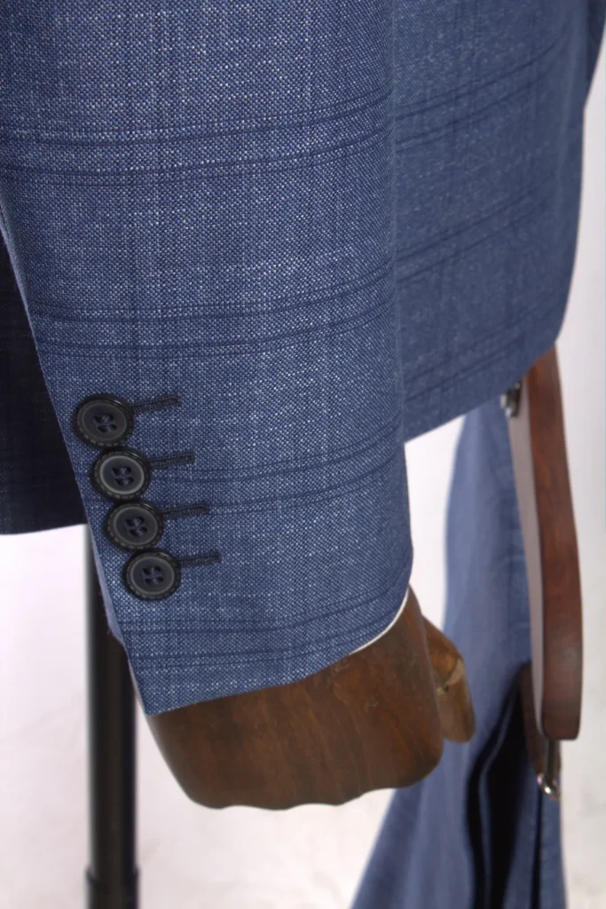Мужской костюм "Салвотини" св-синий двойка slim fit