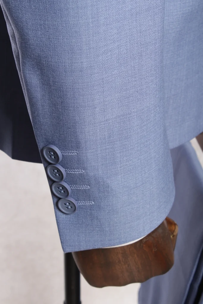 Мужской костюм "Фотон" голубой тройка slim fit